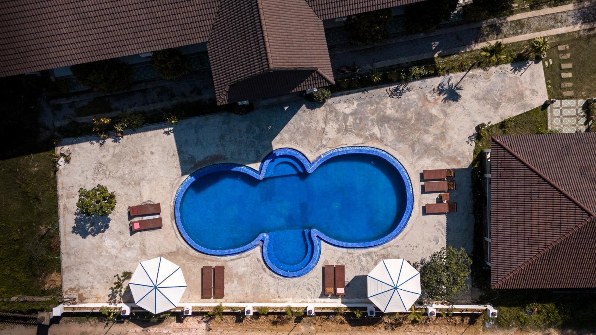 Garden Resort Vang Vieng Exterior photo